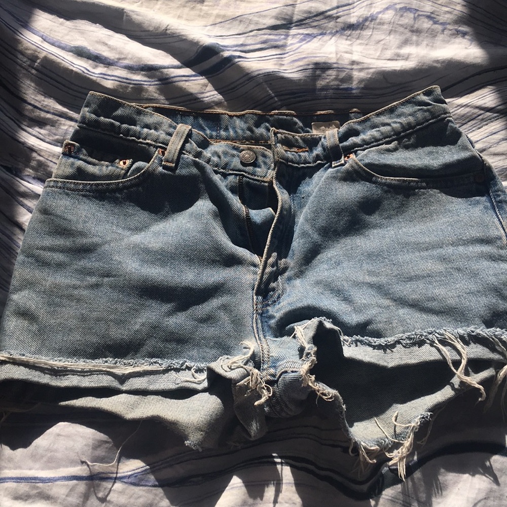 Levi’s custom cut high waisted shorts